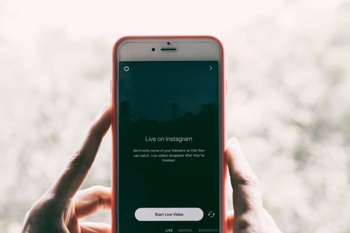 Subtly express your heartache on social media. Don't open yourself up to be ridiculed by being specific. Be vague and make it seem like you are just sharing touching quotes about heartbreak.