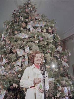 1974, ornaments made by Appalachian women presented by First Lady Betty Ford: First Lady Betty Ford and the 1974 White House Christmas tree.