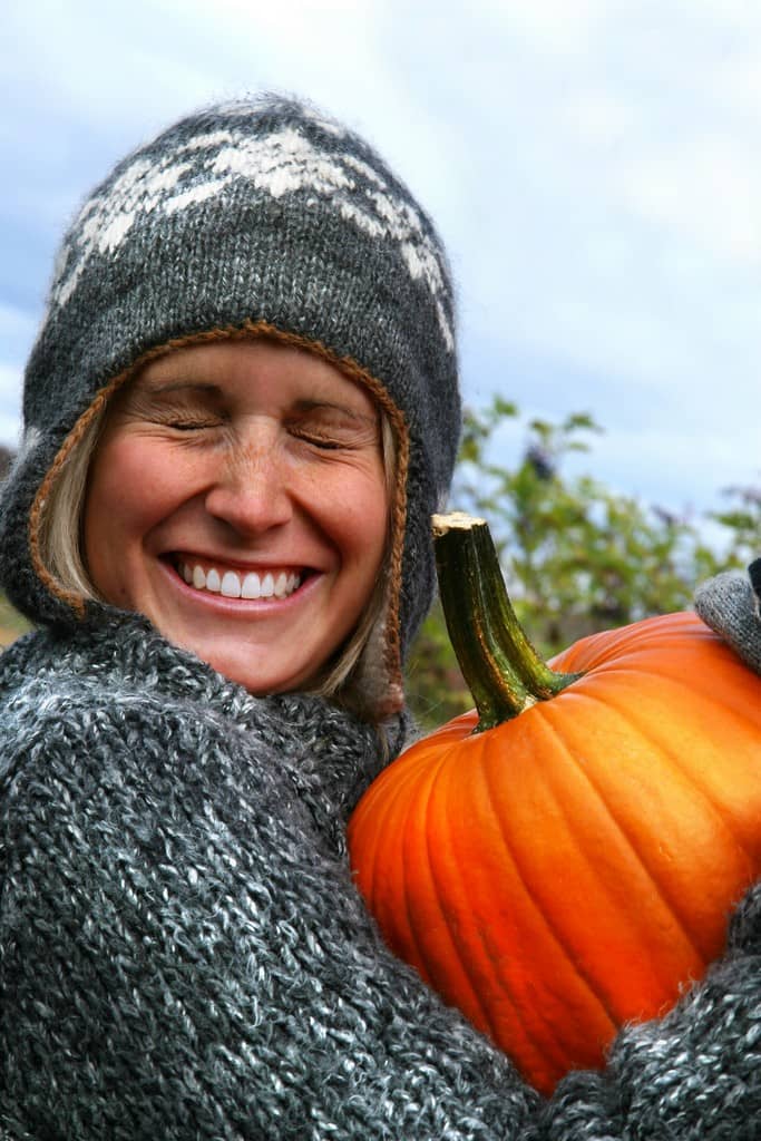 Make your friends and family smile this Thanksgiving with these uber-corny holiday jokes and one-liners.