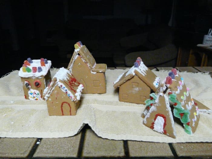 That A-frame thing was looking pretty good until it fell apart on me. I'll probably try to fix these up a little more, we were pretty over it by this time.