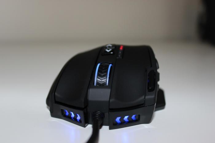 The UtechSmart Venus not only looks great, it also gives you a lot of value and buttons for its under $40 price tag.