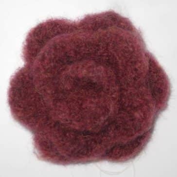 How to Make a Felted Flower Pin (Free Pattern!) - FeltMagnet