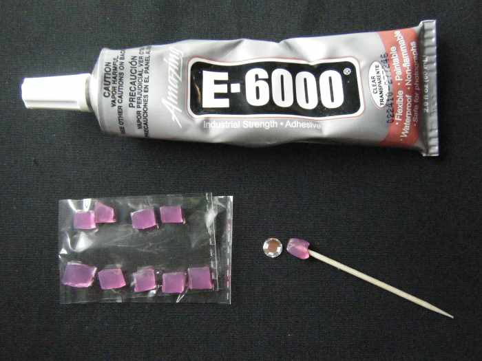 Some rhinestones can be glued on.