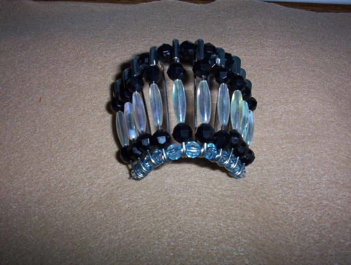 How to Make a Beaded Headdress With Safety Pins - HubPages