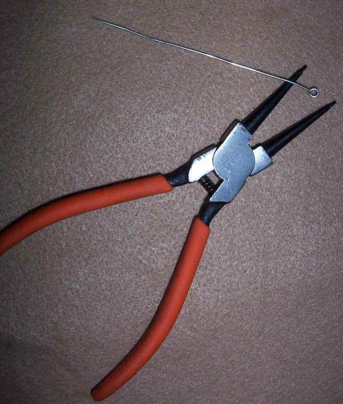 how-to-make-a-native-american-beaded-headdress-with-safety-pins