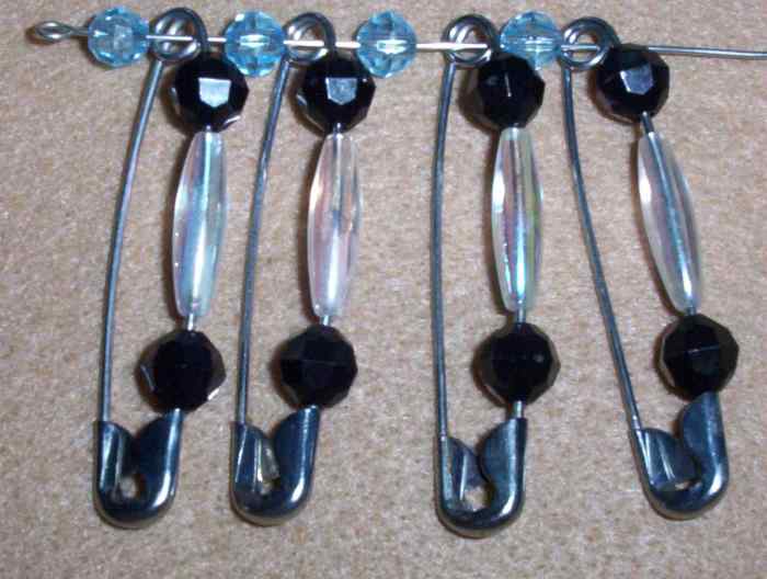 how-to-make-a-native-american-beaded-headdress-with-safety-pins