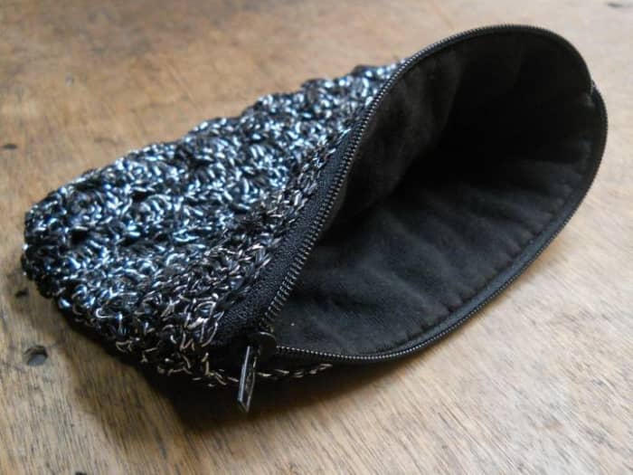 Join the lining to the zipper using a single strand of sewing thread to make the stitches almost invisible.
