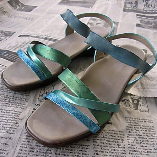 After I finally scraped off the tenacious, cracked paint from the elastic straps they were badly stretched out and stained.