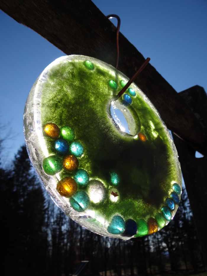 How to Make Ice Suncatchers (Great Winter Craft!)