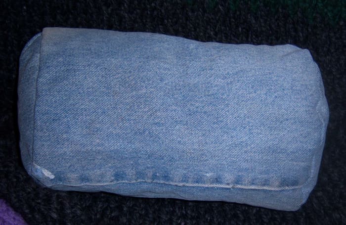 This is a very comfortable pillow for back support and it only took me about fifteen minutes to make.