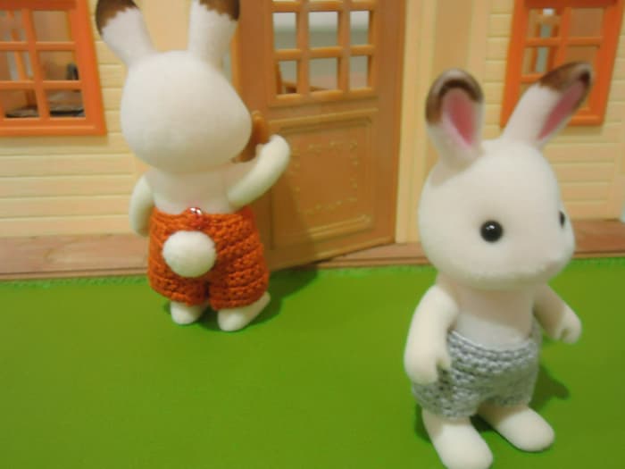 Brother Coco Chocolate in a hurry to go, while Father Frasier makes sure that their house is locked.