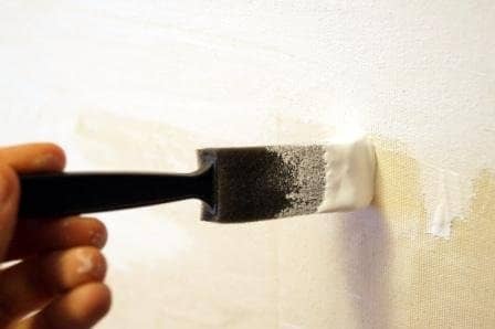 Though not the most environmentally friendly of choices, a foam brush works well to gesso a surface because you don't have to wash it; you can throw it away when finished. If you leave any gesso on a paintbrush, it will ruin it.