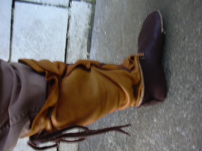 Definitely my mountain girl look! The lacing is pretty messy. I pretty much just rigged whatever would keep the darn things from falling down.