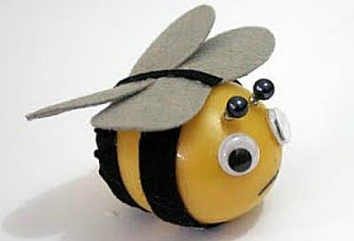 58 Spectacular Plastic Egg Craft Ideas - FeltMagnet