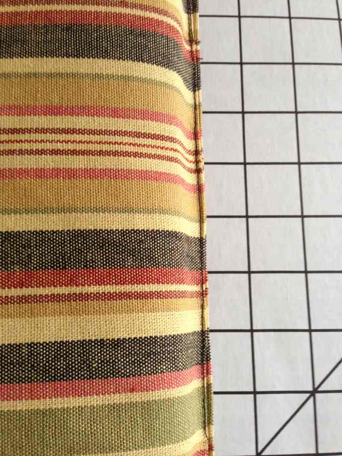 How to Sew a Cushion Cover With Ties