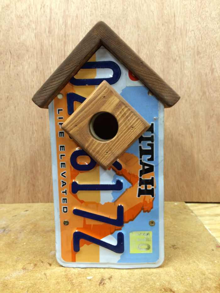 How to Build a License Plate Birdhouse 4 DIY Birdhouse Plans