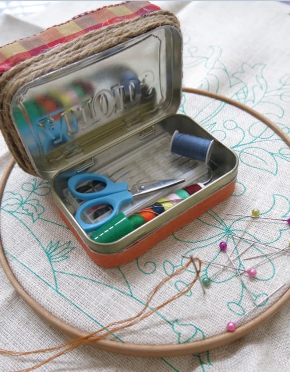 Little boxes and tins make wonderful pincushions because they also have storage for small sewing notions