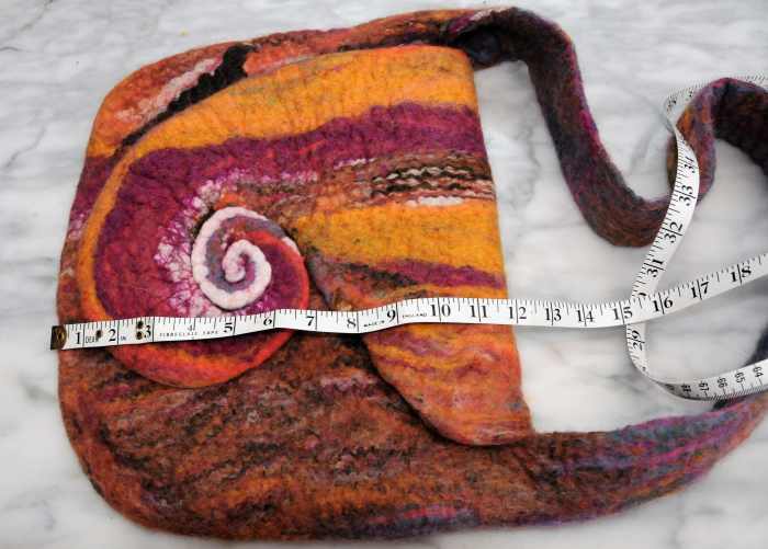 How to Make a Wet Felted Spiral Bag