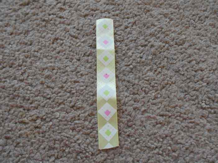 How to Make a Styrofoam and Ribbon Wreath