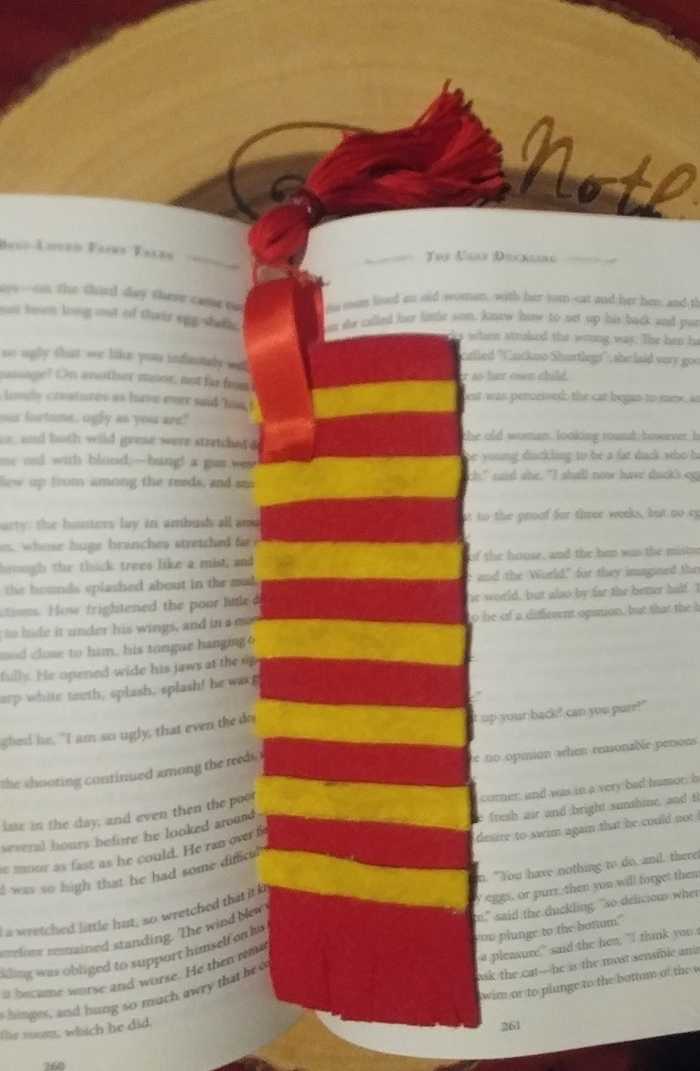 How to Make DIY Harry Potter Bookmarks