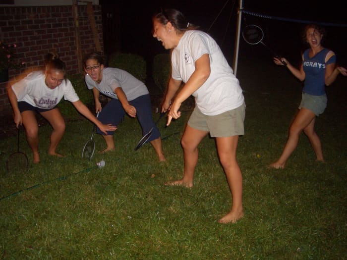 Badminton is a great way to get a group of friends together. Add in some icecream and some crafty bookmarks, and you've got yourself a perfect day.