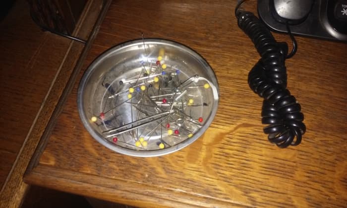 Magnetic Tray, can be used in a mechanic shop for screws and such, or at a sewing table for pins and needles.