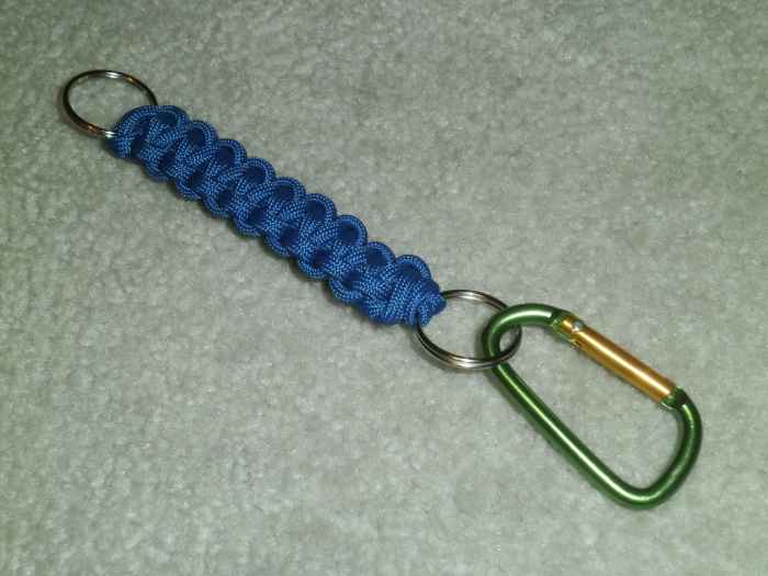 How to Make a Paracord Survival Bracelet or Keychain