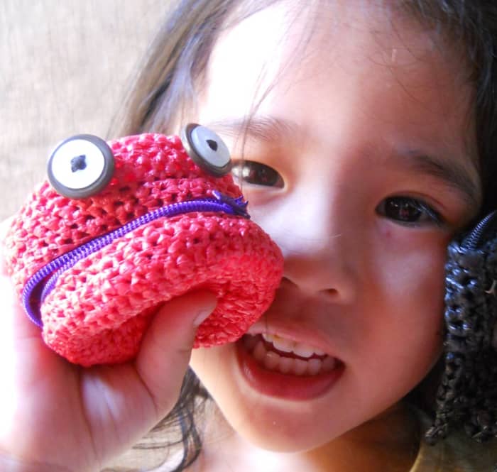 My daughter Hofri loves Molih a lot. She's having a blast putting coins in and taking them out and putting them in and . . . you know what I'm talking about, right?