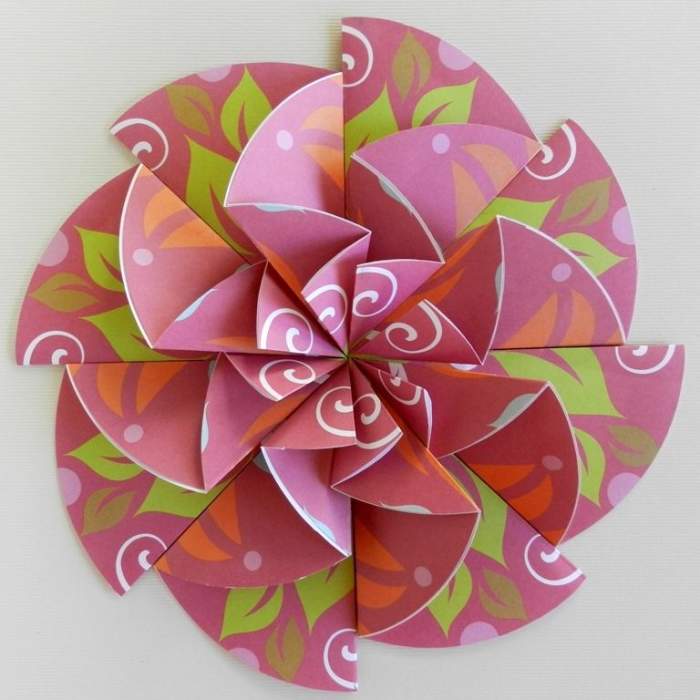 How to Make Paper Rosettes for Party Decor
