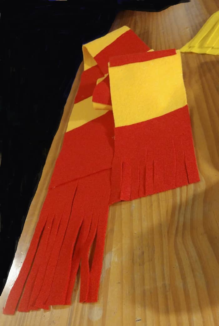 Gryffindor House scarf.