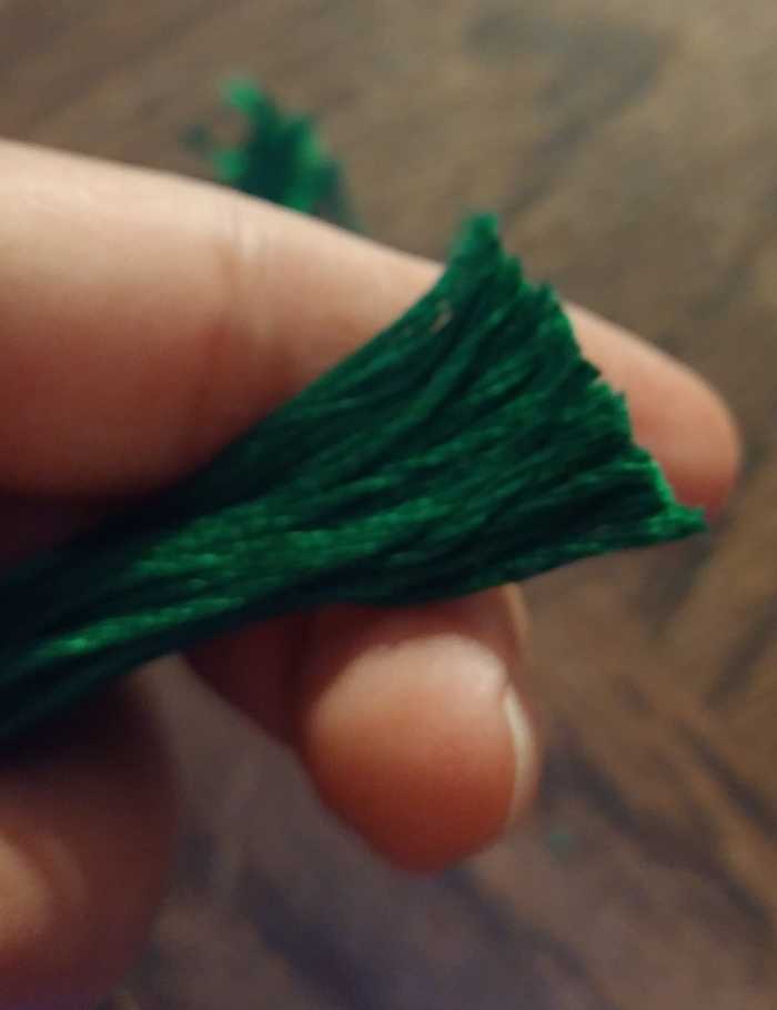 3 Ways to Make DIY Tassels With Embroidery Thread