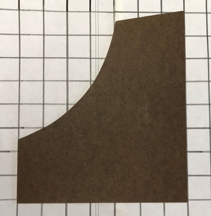 Side section template. Each square is 1" x 1". Note the sloped top edge where the side section meets the roofline.