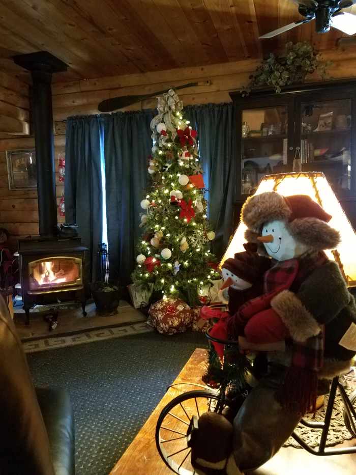 How to Help Create a Special Christmas for Families in Need Holidappy