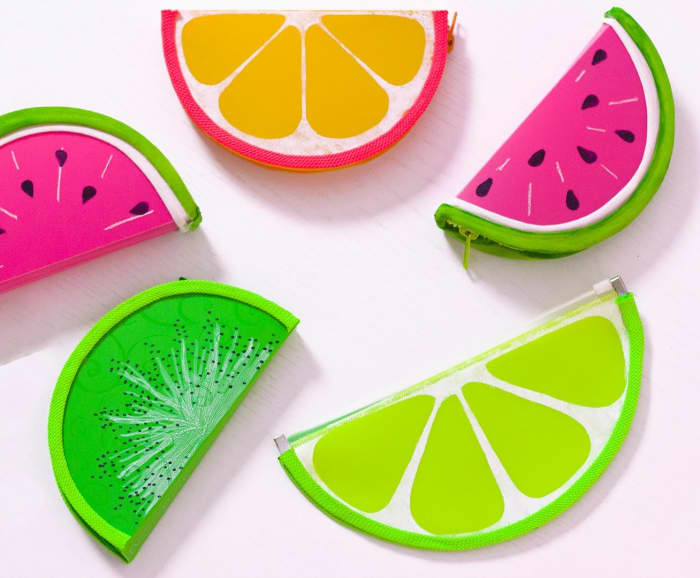 These super cute pencil/makeup cases are made from plastic folders and would make a cool gift for a teen girl.