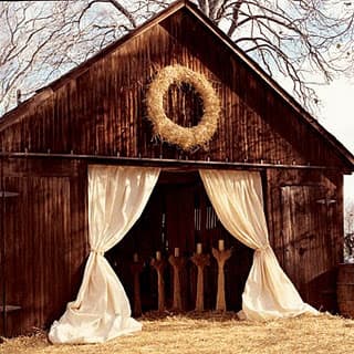 Since your atmosphere is going to be a bit more casual (you are in a barn, after all!), you can get away with a little less formal attire for the whole wedding party.