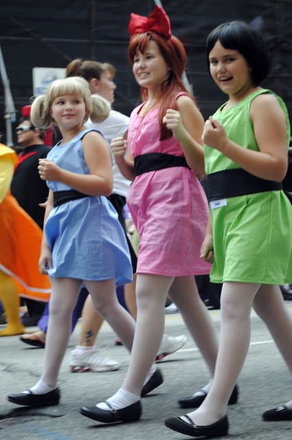 The Powerpuff Girls are popular among most age groups. Here is a good example of how to wear the style of the three girls.
