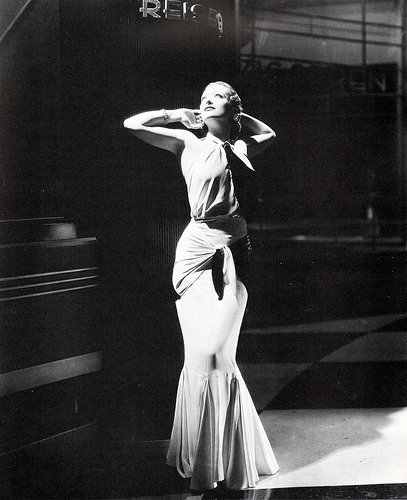 diy-fashion-costumes-through-the-decades