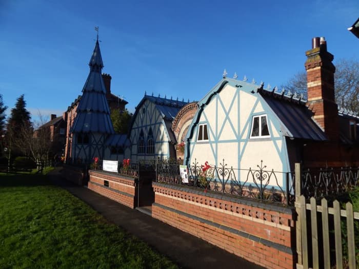 The Tenbury Mistletoe Festival & National Mistletoe Day - HubPages