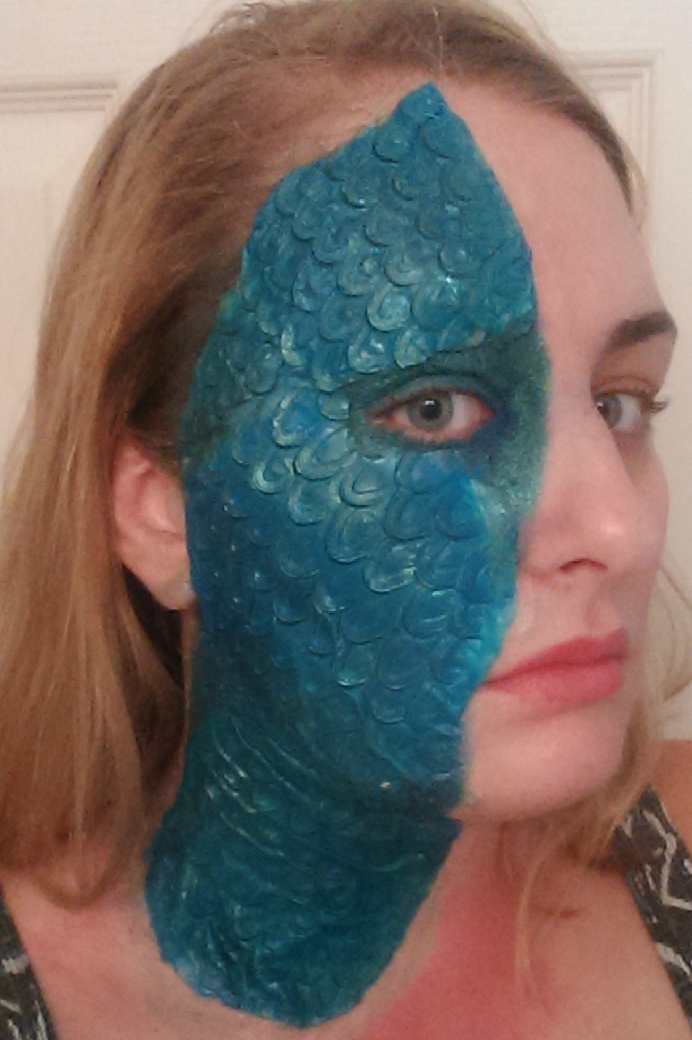 see, they look much better with some makeup on them!