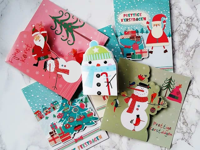 Why throw out all those great-looking labels when these can be cut out or added whole to a scrapbook?