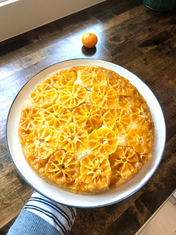 I made this mandarin upside-down cake as a breakfast cake last weekend, and it was a big hit with my family. Who doesn't love cake for breakfast?