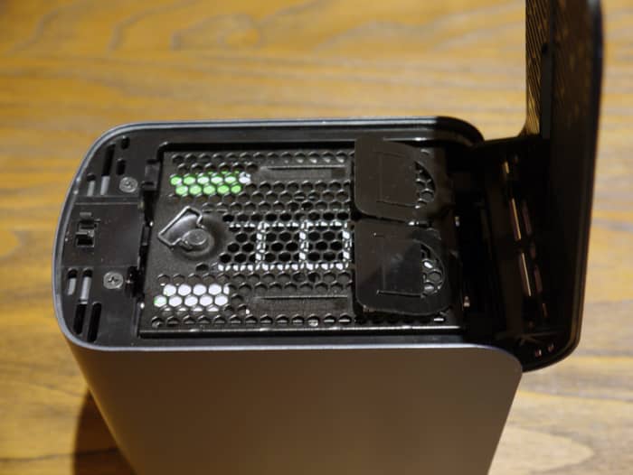 Opening up the top shows that this 4 TB drive is actually two 2 TB drives. (That's what makes the internal RAID 1 backup fairly simple)