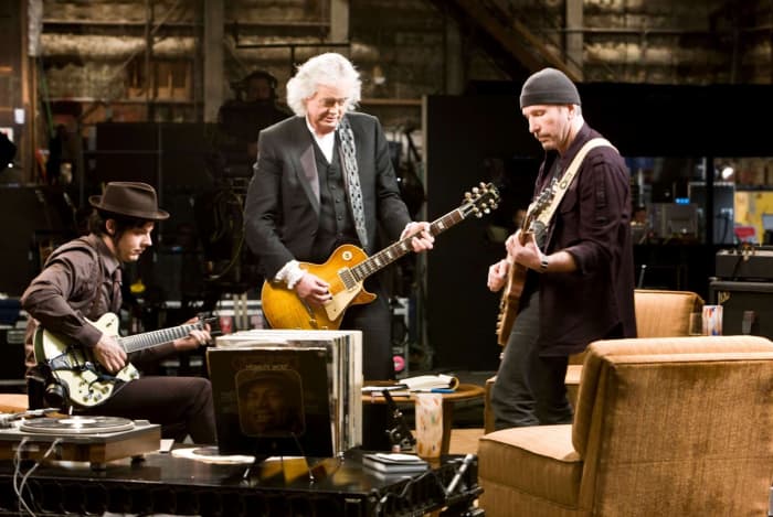 As well as talking about their love of the instrument, the three indulge in a little jamming session...