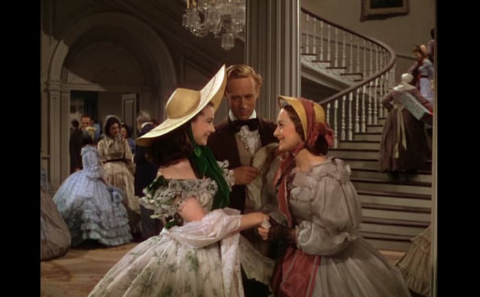 The film's use of colour stretches from the burning of Atlanta to blood-red Georgian skylines to dazzling costumes