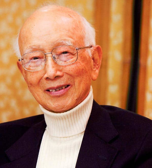 The late Raymond Chow who produced many Hong Kong films including 'Fist Of Fury' which helped establish Lee as a global icon.