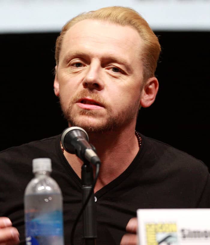 Future A-lister and Hollywood's arch-nerd Simon Pegg is one of a number of people presumably embarrassed by their cameo appearance.