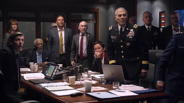 The film is stuffed full of cliche from the destruction of well-known landmarks to the worried top brass in the war room. It makes the film feel even more of a throwback.