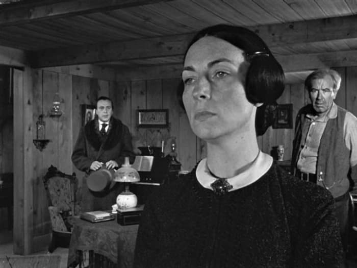 Agnes Moorehead's icy stare when she explains her determination to get rid of her young son, Charlie Kane, and send him away to the East.