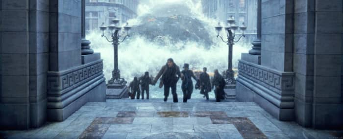 The film's effects are the best thing about the movie, providing a heightened sense of chilling realism to the silly narrative.