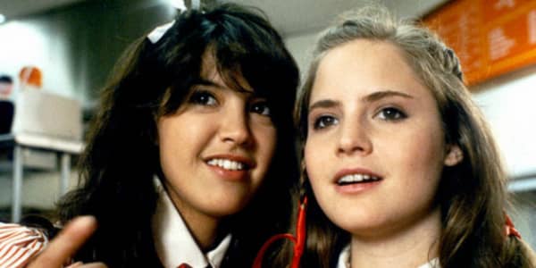 Phoebe Cates and real-life best friend Jennifer Jason Leigh (before Jason Leigh went all dark and moody) in "Fast Times at Ridgemont High" (1982)